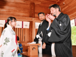 大山で外国人カップルが結婚式 「ブライダルツーリズム」海外にアピール
