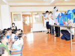地元の魅力を紙芝居に 香住高生が読み聞かせ披露 青葉保育園