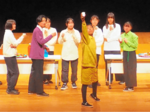 最優秀校に米子・米子東 県高文祭 生徒らが演技力競う