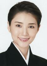 宝塚・芹香斗亜さん来春退団へ