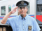 「一つの時代終わった」 見送られ誇らしく 381系やくもラストラン 運転士・小山さん感慨