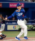 中日OBが紅白戦、ファン沸かす