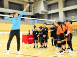 迫田さん熱血指導 元日本代表 鳥取でバレー教室