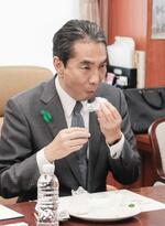 農相、22~24年産備蓄米食す