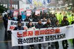 韓国大統領の弾劾案、7日に採決