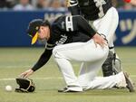 ソフトバンク東浜、3回で降板