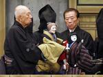 文楽人形遣い、吉田簑助さん死去