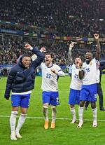 フランス、スペインが4強