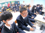 未発表ゲームをプレー 米子南高でeスポーツ 開発者と意見交換