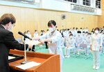 「感謝胸に努力続ける」 米子医療センター付属看護学校卒業式