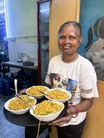 女性の顔に酸攻撃・・・インドで年間200件も