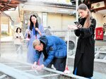 冬の湯村で癒やされ 神戸に避難のウクライナ人 温泉や但馬牛満喫