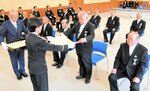 警察官職務全う11人に勲記勲章 危険業務従事者、県警伝達