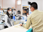 強盗侵入時の対応確認 美方署 鳥信浜坂支店で訓練