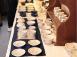 白を基調とした暮らしの器並ぶ 鳥取で国造焼作陶展