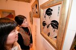 緻密に美しく西陣織で浮世絵 倉吉、蔦屋重三郎にまつわる作品再現