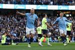 欧州サッカー、マンCが首位浮上