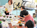 創作通し脳活性化 臨床美術活用広がる 鳥取県内