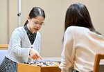 牛が勝ち、1勝2敗 囲碁 女流本因坊戦第3局 湯梨浜で対局
