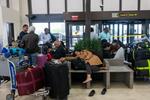 NY玄関口の空港で欠航相次ぐ
