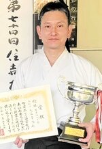 大石(鳥取市協会)が優勝 弓道住吉大社全国大会 個人、県勢で初