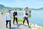 のどかな風景に笑顔 グルメや記念撮影 楽しみながら一歩一歩