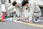学び生かし、地域貢献 鳥取工高生 駐車場の白線塗装