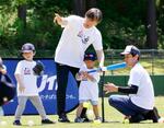 松井秀喜さん、地元で野球教室