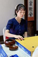 囲碁の上野、女性国際戦で優勝