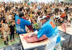 マグロづくし8千人が堪能 解体ショー沸く 境漁港で「感謝祭」