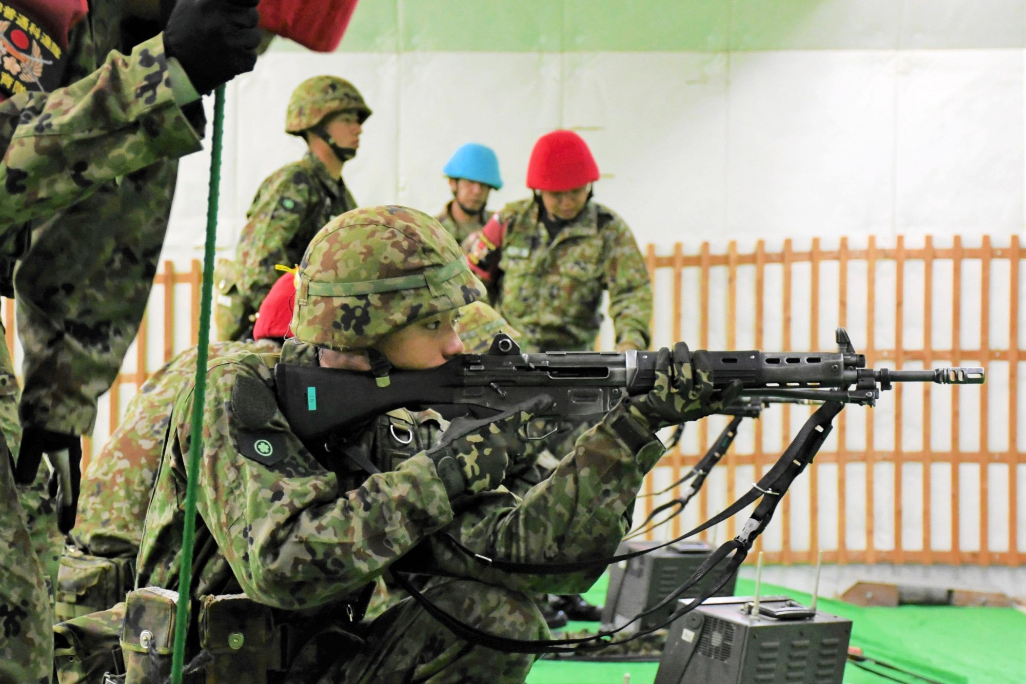 激安の 実弾射撃訓練、家族らに公開 陸自米子の自衛官候補生 日本海 | その他