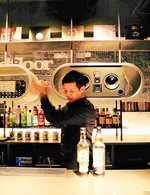 梅田のテクノBAR「TechnoBar dfloor」