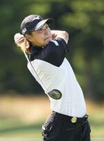 男子ゴルフ、平田が単独首位