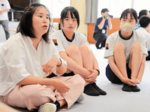 障害について考える 三朝中で「じゆう劇場」の公演とワークショップ