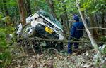 徳島の山で車転落、男女2人死亡