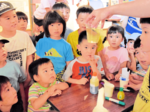 実験や謎解き科学に親しむ 化学反応、子どもら歓声 以命亭で教室