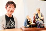ご縁に感謝込め 「かあちゃんよんで」小型版-人形作家・安部朱美さん- 宝鏡寺京都に奉納