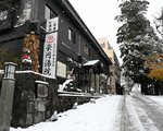 冬本番へ 模様替え 大山寺で積雪