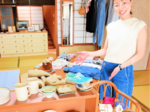 空き家の〝中身〟売ります あす湯梨浜 洋服や家具、内覧会兼ね