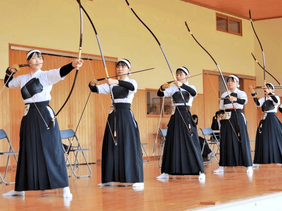 中国高校県予選 弓道 倉吉西男女２連覇 | 日本海新聞 NetNihonkai