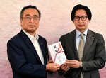 鳥取市に300万円寄付 ふるさと納税活用 松江のひらぎの