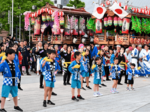 にぎやか 宵祭り 聖神社例大祭、山車や踊り子 鳥取・風紋広場