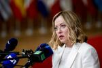 伊メローニ首相、米EU板挟みに