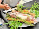 絶品シロイカづくし 香美町27カ所 宿泊・飲食店が夏プラン