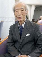 「ほとんど成功しないから」。元厚労相が医大生時代、匿名の精子提供に応じた経緯とは