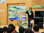 「魚や肉と一緒に野菜も食べて」 鳥取短期大生がこども園で食育授業