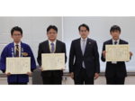 山口さん(県林政企画課)最優秀賞 林業普及指導員全国シンポ
