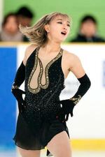 フィギュア女子、坂本が優勝