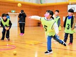 多彩な競技で親睦 照来小で小中学生ら 「冬季夢オリンピック」