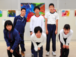 「自由にダイナミックな絵が描きたい」 鳥大付特別支援学校高等部生徒が抽象画展